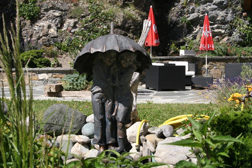 Hotel Alpenblick Zeneggen Eksteriør bilde
