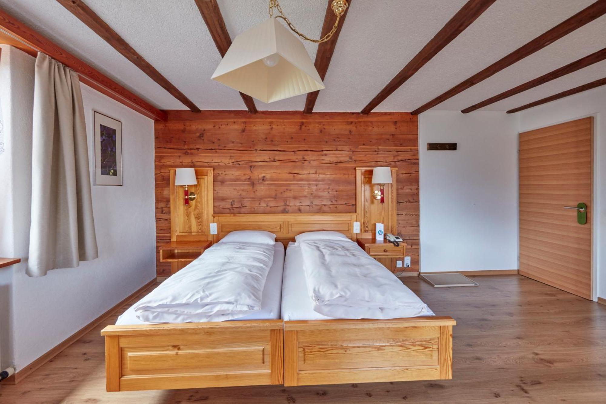 Hotel Alpenblick Zeneggen Eksteriør bilde