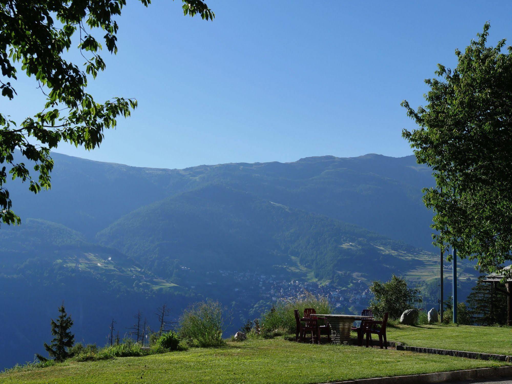 Hotel Alpenblick Zeneggen Eksteriør bilde