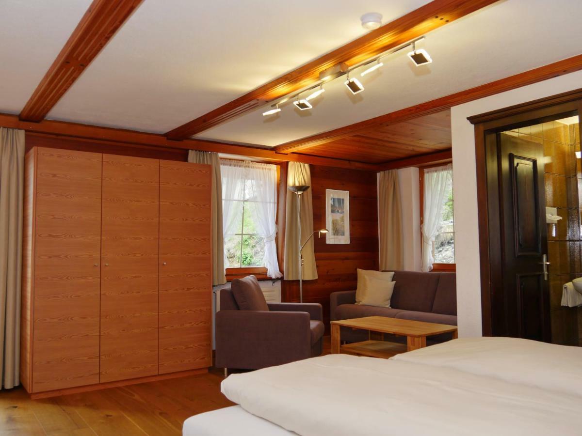 Hotel Alpenblick Zeneggen Eksteriør bilde